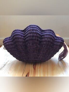 Kayu Purple Clamshell Clutch/ Purse Wicker & Leather With Chain Summer